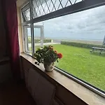 Bed & Breakfast Seaside Accomodation *